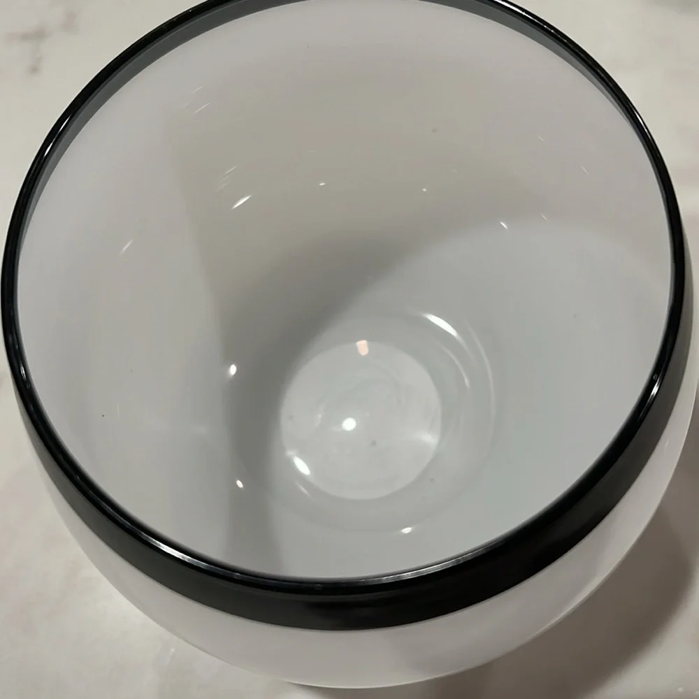 SET OF FOUR Roly Poly Glasses - White with Thick Black Rim / NWT